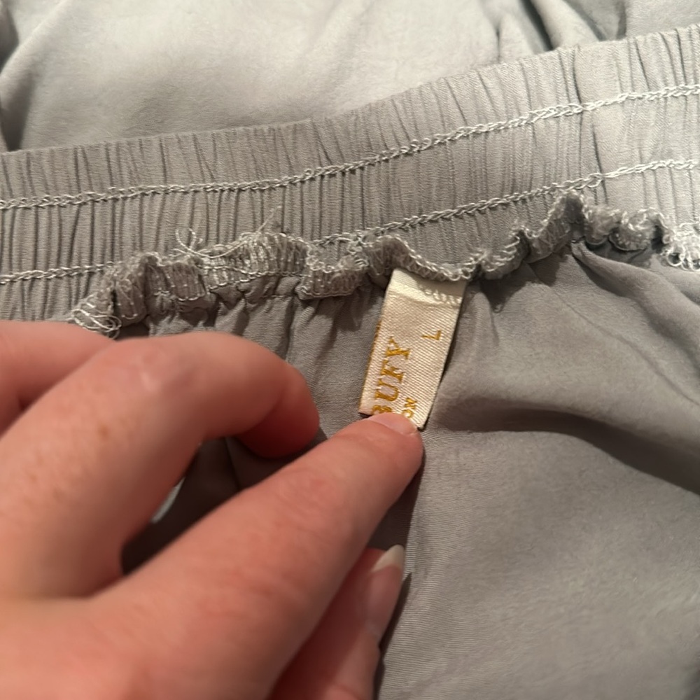 Sage Elastic Tiered Skirt - Picture 3 of 3